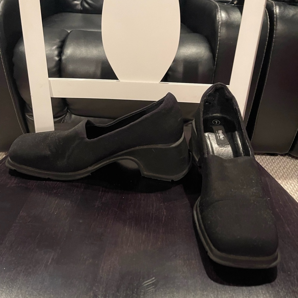 Women’s Black Shoes